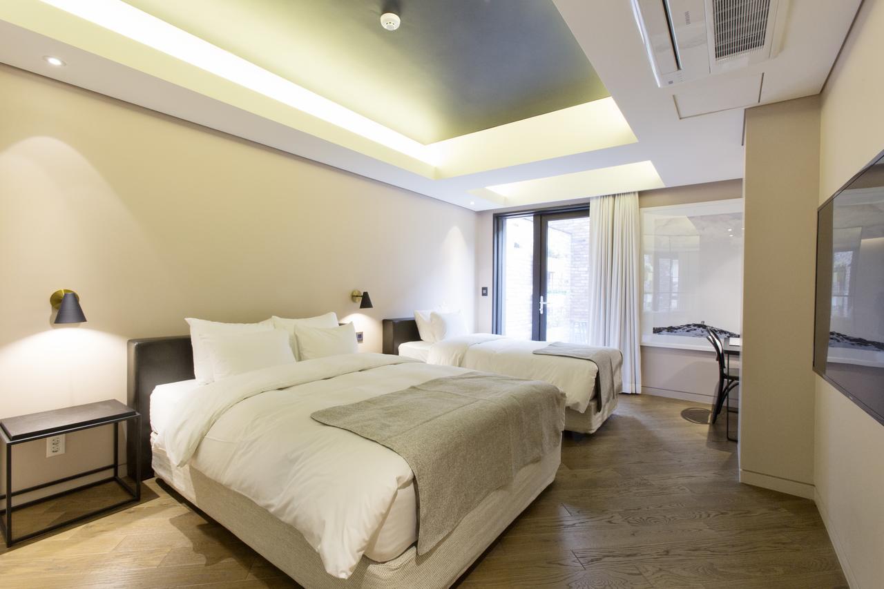 Gwangmyeong Js Boutique Hotel Phòng bức ảnh